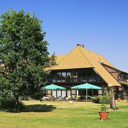 Hotel Seewisch 4*